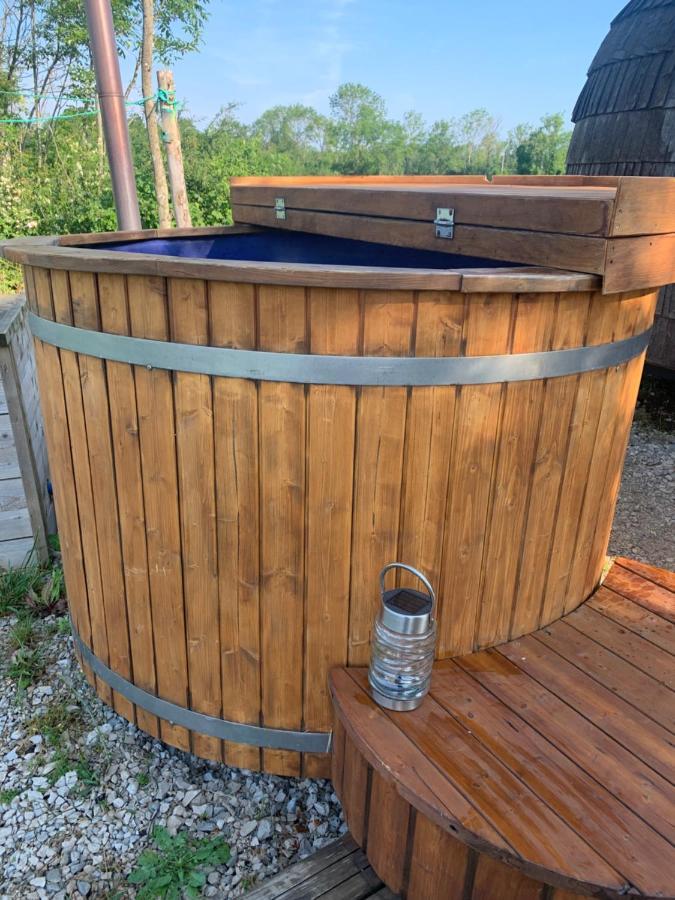 Cabane En Bois Avec Bain Nordique Et Sauna Marigny  Exterior photo